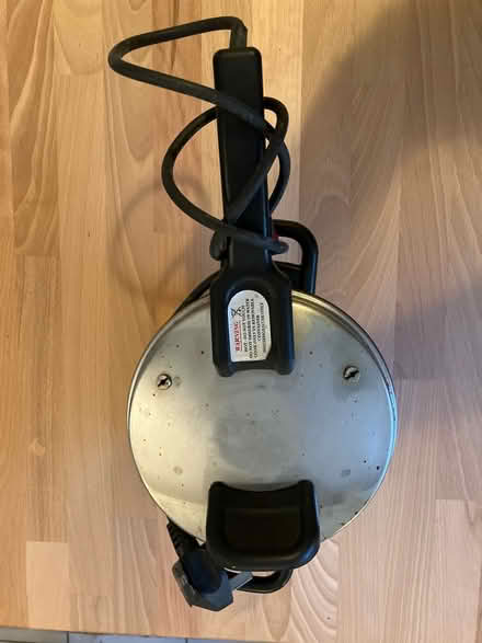 Photo of free Ramoska electric cooking pot (Friern Barnet N11) #1