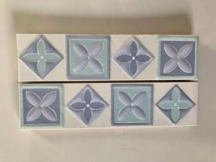 Photo of free Tiles, border blues &white (Dunfermline KY11) #2