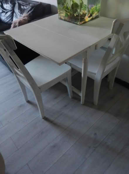 Photo of free Dinning table (Broxbourne EN10) #1