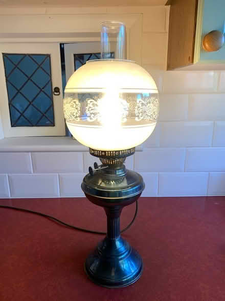 Photo of free Vintage lamp (Heybridge- CM9) #1