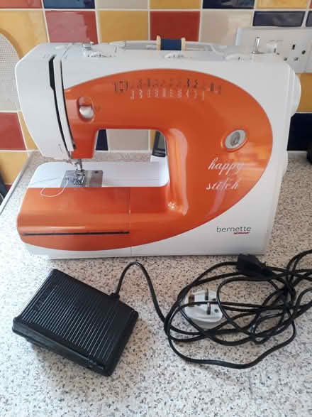 Photo of free electric sewing machine (Oswestry SY11) #1