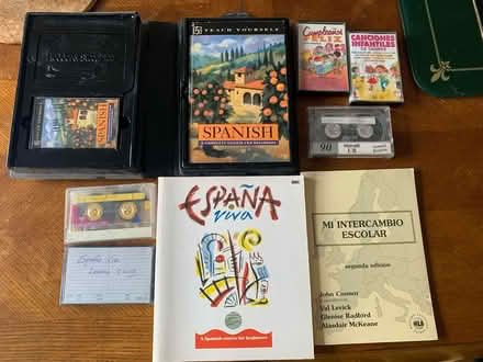 Photo of free Learn Spanish books / cassettes (Newbury, Berkshire RG14) #2