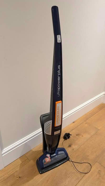 Photo of free Working vacuum cleaner (Chew Magna) #1