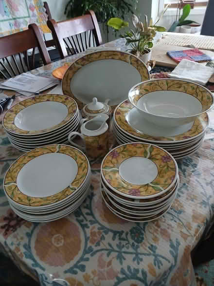 Photo of free Lovely Dinner Dishes (Everett/Mariner HS) #1