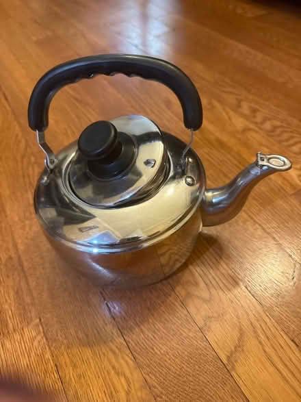 Photo of free Teapot (Cedar knolls, NJ) #1