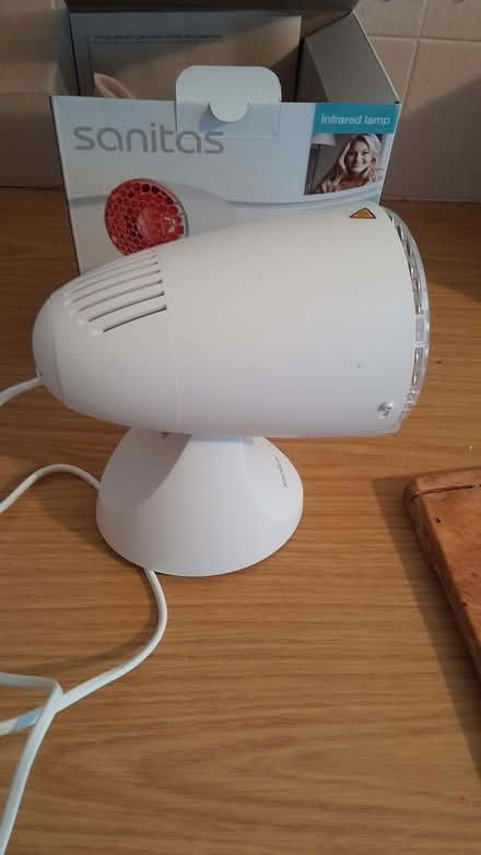 Photo of free inared heatlamp (March PE15) #2