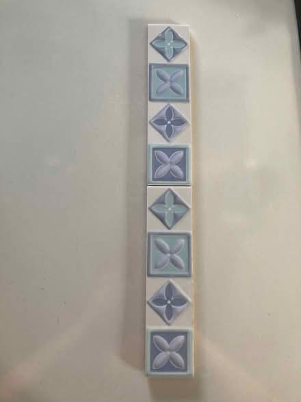 Photo of free Tiles, border blues &white (Dunfermline KY11) #1