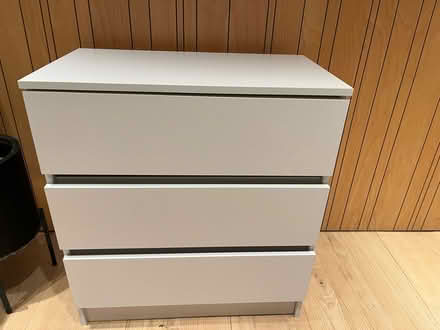 Photo of free White chest of drawers (OX2) #1