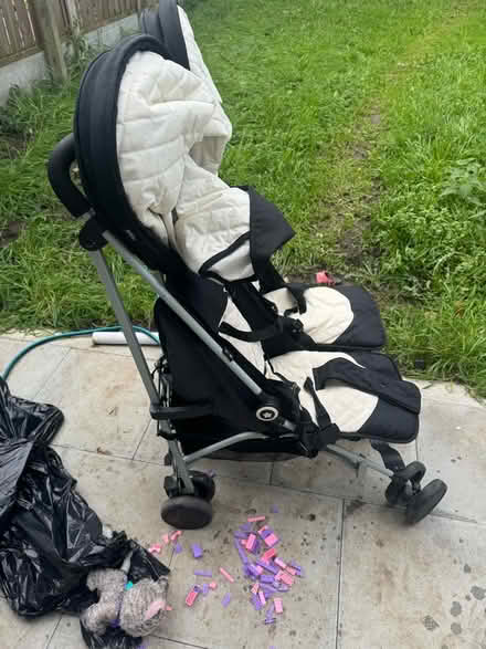 Photo of free Double pram (Dagenham RM9) #2