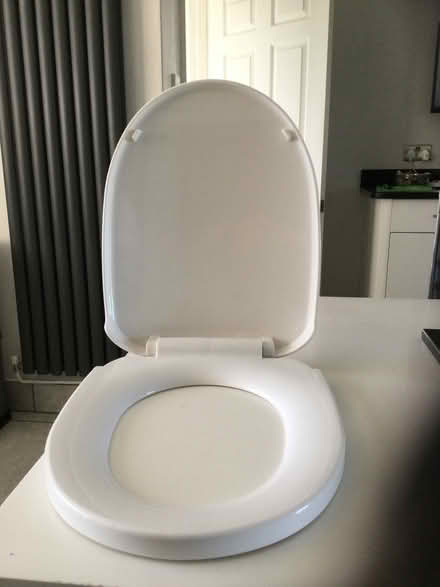 Photo of free New toilet seat (Appleton OX13) #1