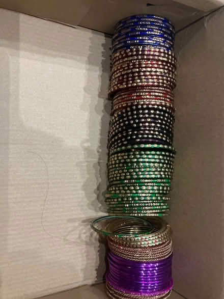 Photo of free Glass bangles mixed (CR8) #1