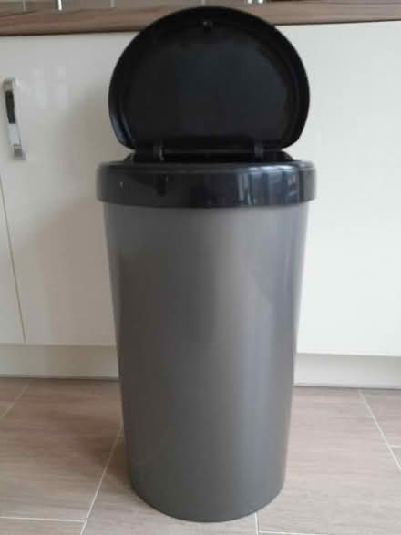 Photo of free Kitchen bin (Sapcote LE9) #2