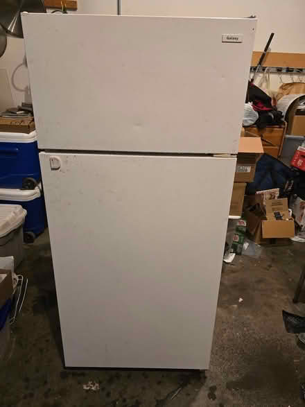 Photo of free Fridge - works but no shelving (Stafford, VA) #2