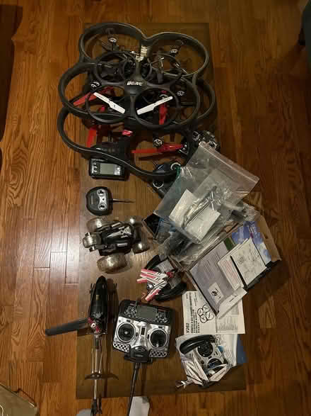 Photo of free Helicopters and quadcopters (Woodridge near Cypress Cove) #1