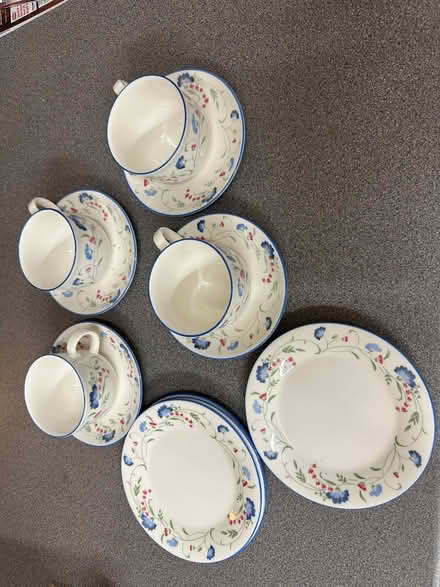 Photo of free Royal Doulton tea set (St Harmon LD6) #1