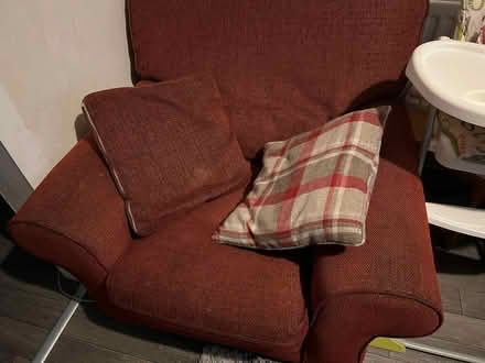 Photo of free Sofa (Ch42 6pl 22 bankville) #3