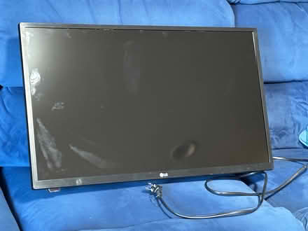 Photo of free 24” LG Flat Screen TV/ Monitor (Sunnyvale-Cupertino) #1