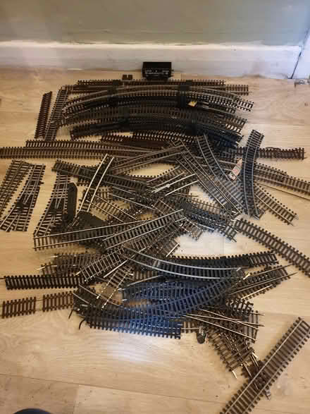 Photo of free 00 Model railway track various bits (Hampton) #4