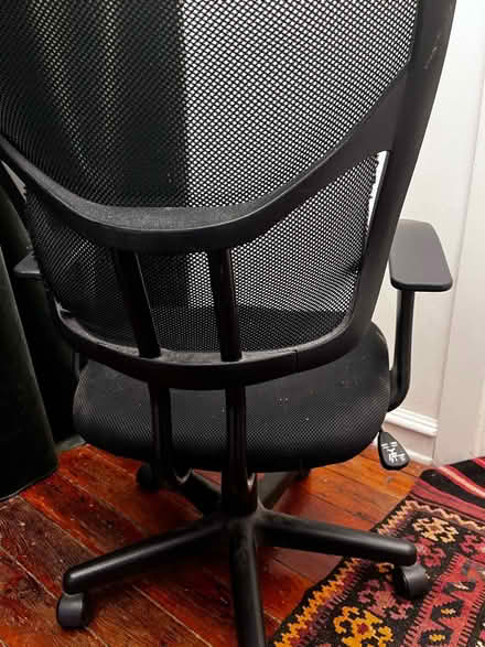 Photo of free Office chair (Barrytown/Red Hook 12507) #2