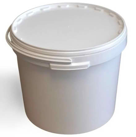 Photo of Empty plastic paint pots 10l/10kg (Nesscliffe SY4) #1