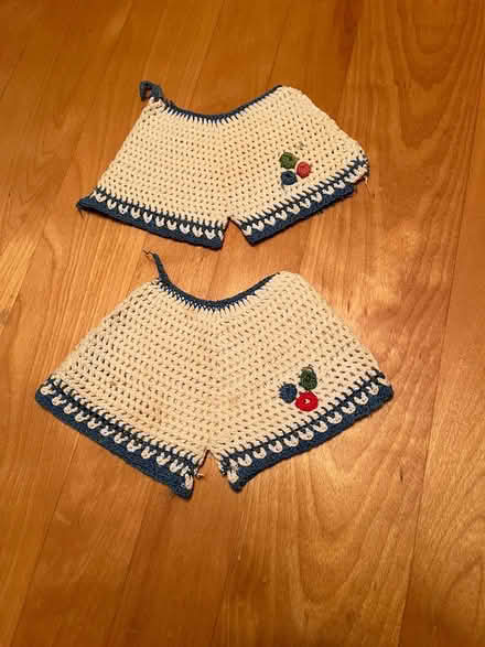 Photo of free Crocheted decorative potholders (Hintonburg) #1