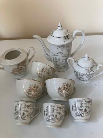 Photo of free China oddments (Alvaston DE24) #1