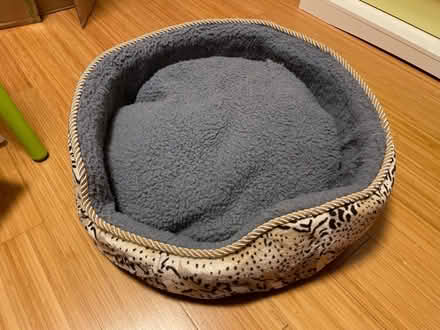 Photo of free Plush dog bed (Send GU23) #1