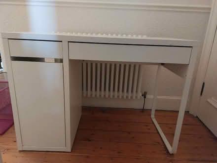 Photo of free White ikea desk (Lochend EH6) #2