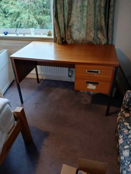 Photo of free Desk (Meldreth) #2