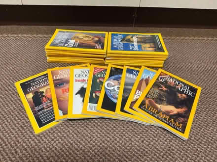 Photo of free National Geographic magazines (Ewell KT19) #1