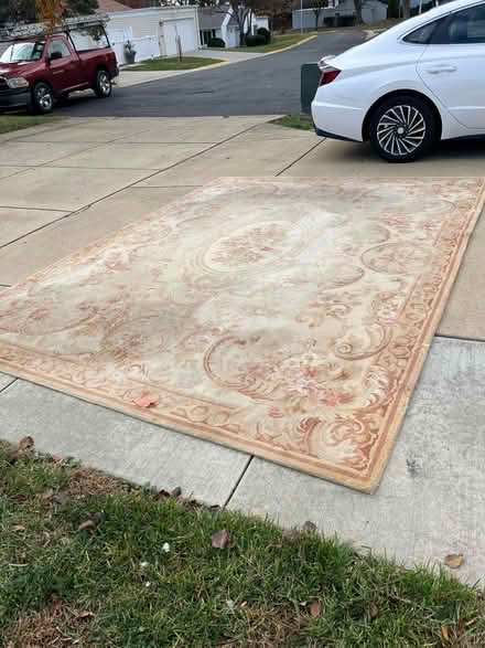 Photo of free Area rug 9 X 12 (Leisure World 20906) #1