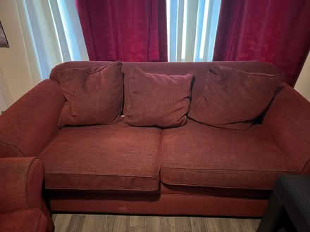 Photo of free Sofa (Ch42 6pl 22 bankville) #1