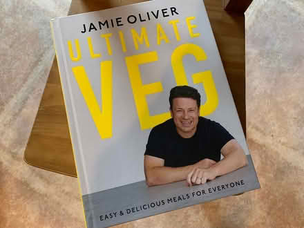 Photo of free Cookbook — Jamie Oliver (Beaverbrook) #1