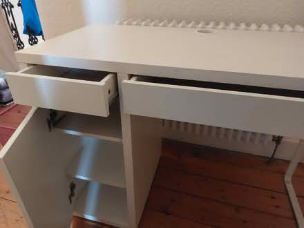 Photo of free White ikea desk (Lochend EH6) #1