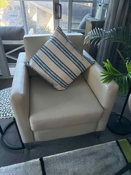 Photo of free 3 piece lounge suite sofa brd (South Brisbane) #2