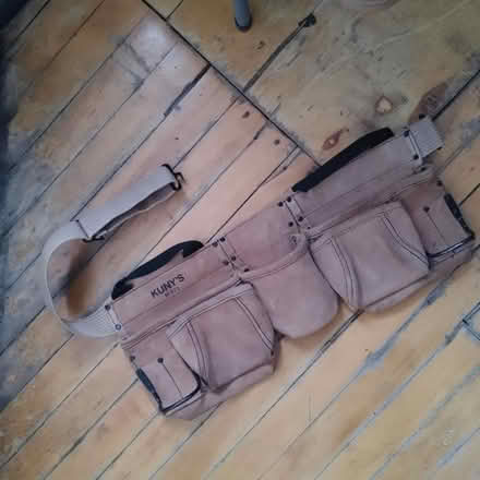 Photo of free Carpenter's apron (Trinity Bellwoods) #1