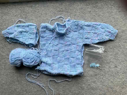 Photo of free Baby sweater (Redcliffe) #1