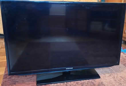 Photo of free LED Samsung 32 TV (UE32EH5300) (Chelmsford) #3