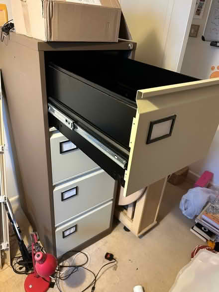 Photo of free 4 drawer filing cabinet (Bishops Waltham SO32) #3