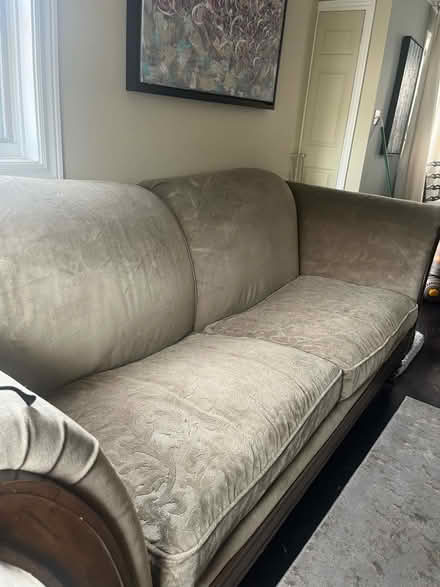 Photo of free Sofa to gift (Old Ottawa East) #3