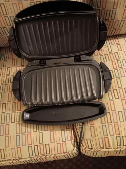 Photo of free large george foreman grill (northwest westland.) #1