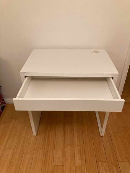 Photo of free Desk with drawer (W4) #2