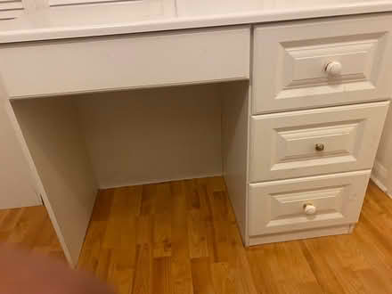 Photo of free White wooden desk (SE25) #1