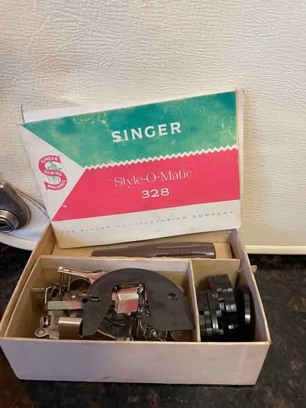 Photo of free Singer sewing machine (Conroy Rd & Walkley Rd) #2