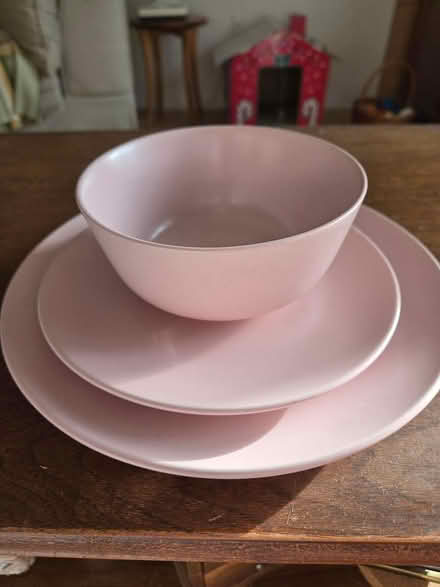 Photo of free Ikea Dish Set (Aylmer, Qc) #1