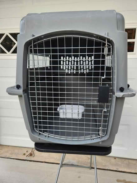 Photo of free Petmate Sky Kennel (Bowie) #1