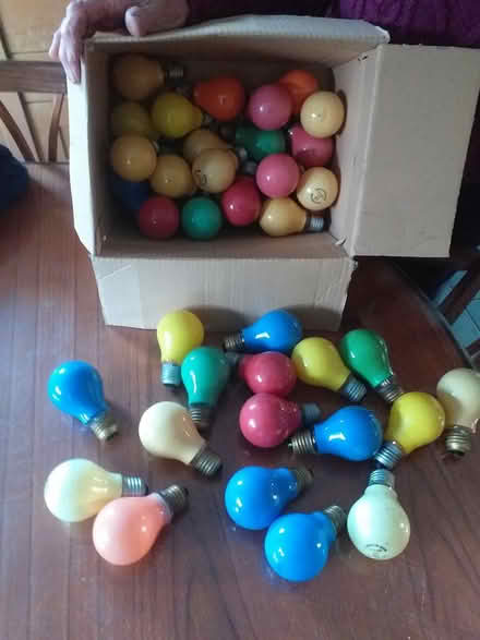 Photo of free Colour light bulbs (Fordingbridge SP6) #1