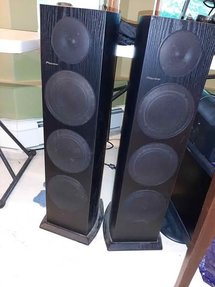 Photo of free Speakers free standing (LaGrange NY) #1