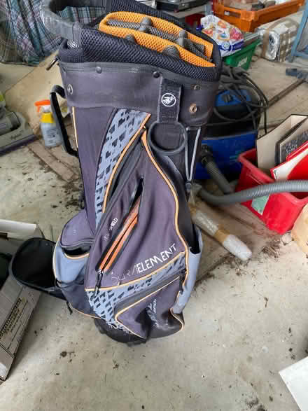 Photo of free Dunlop golf bag v good condition (Wells BA5) #3