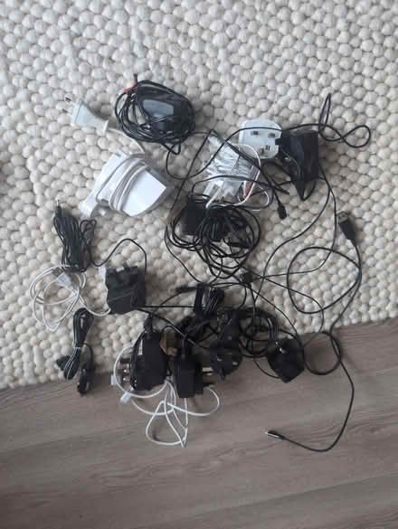 Photo of free Various chargers (Shenfield, CM15) #1